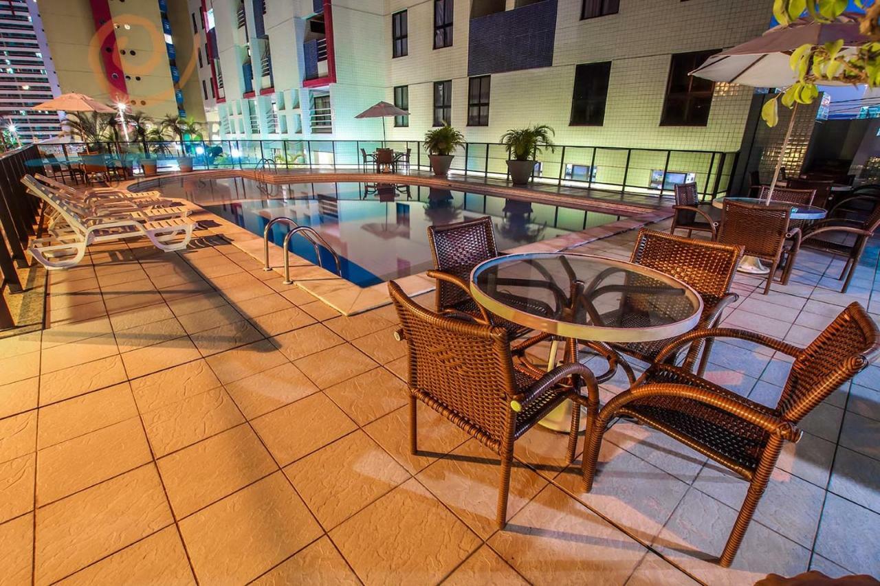 Hotel Paradise Flat 4*